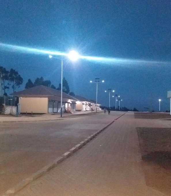 龙湖区非洲科特迪瓦太阳能路灯工程